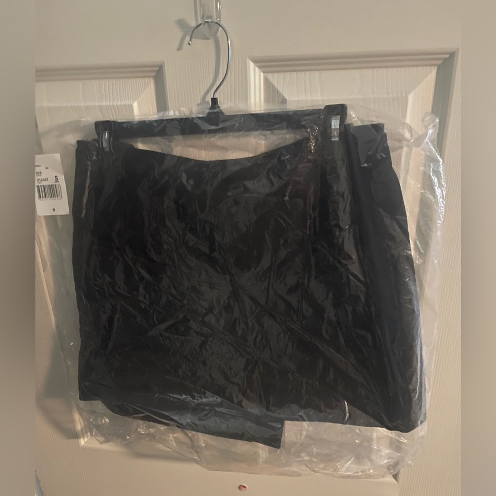 CAbi skirt retail $105